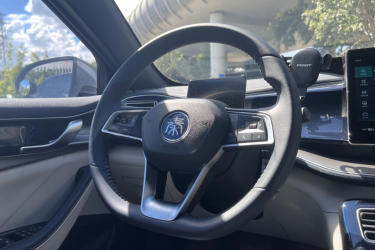 比亚迪 秦PLUS 2021款 DM-i 55KM 旗舰型局部细节13