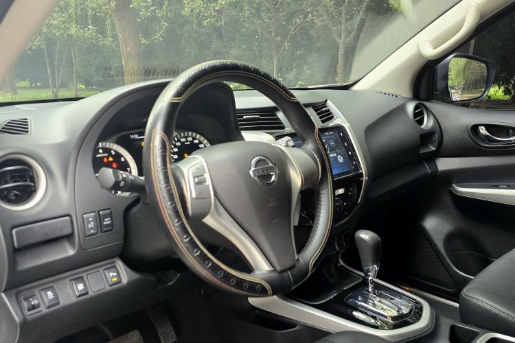 日产 途达 2020款 2.5L XL Upper 4WD 自动四驱豪华版局部细节9001