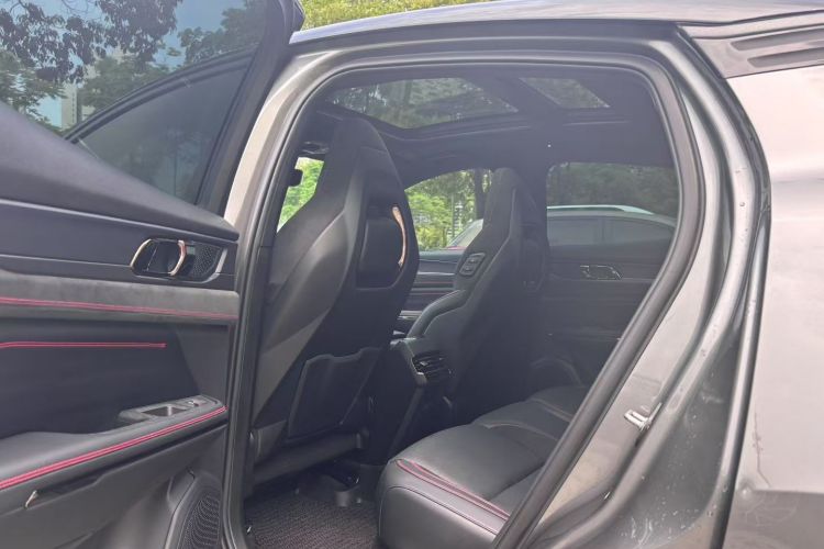 领克05 2022款 2.0TD 四驱劲Halo中控内饰7003