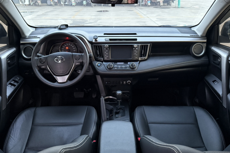 丰田 RAV4荣放 2016款 2.0L CVT两驱风尚版 国V中控内饰7003