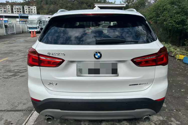 宝马X1 2018款 sDrive20Li 领先型车身外观6007