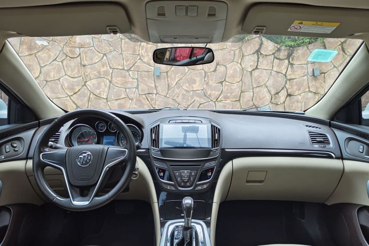 别克 君威 2015款 2.0L 领先时尚型中控内饰7005