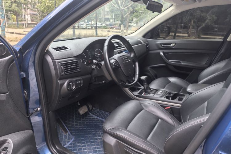 观致5 2018款 改款 1.6T 自动领先型中控内饰7002