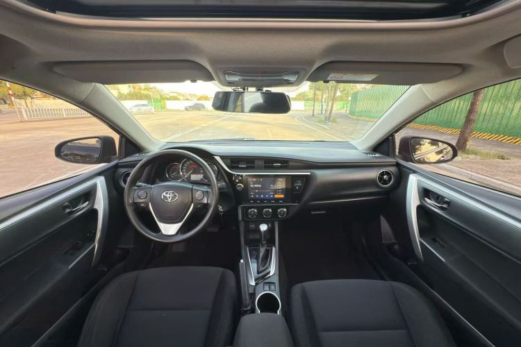 丰田 雷凌 2017款 改款 185T CVT精英版 国VI中控内饰7005