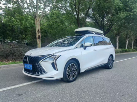 东风风行 风行游艇 2022款 1.5T DCT追风版