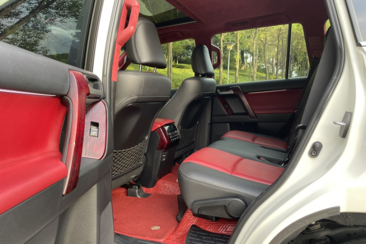 丰田 普拉多 2019款 3.5L 自动TX-L尊享版后挂备胎中控内饰7015