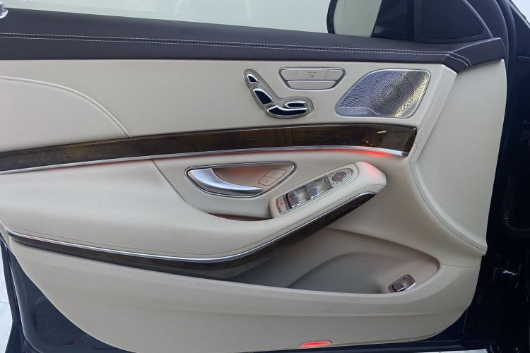 奔驰S级 2017款 S 320 L 豪华型中控内饰7012