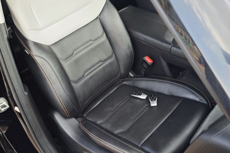 北京BJ30 2024款 1.5T 魔核电驱进阶版中控内饰7001