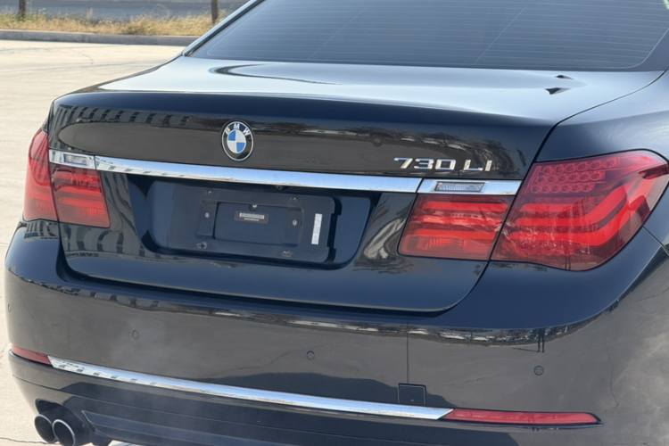宝马7系 2014款 730Li 臻享型车身外观6001