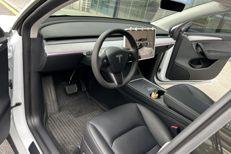 特斯拉 Model Y 2024款 后轮驱动版局部细节19