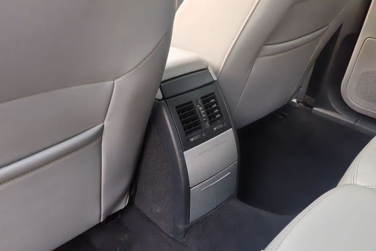 斯柯达 明锐 2014款 1.4TSI DSG逸俊版中控内饰7004