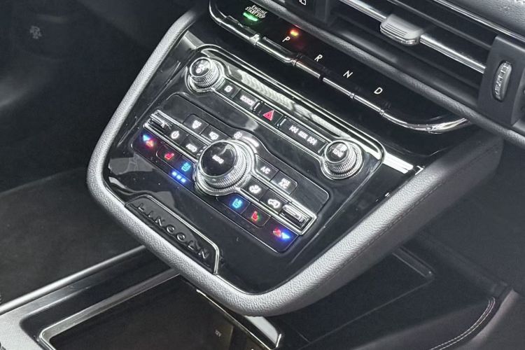 林肯 冒险家 2021款 2.0T 两驱尊享版中控内饰7001