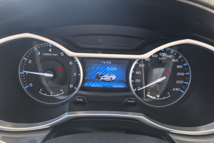 吉利汽车 帝豪 2017款 三厢百万款 1.5L 手动豪华型中控内饰15