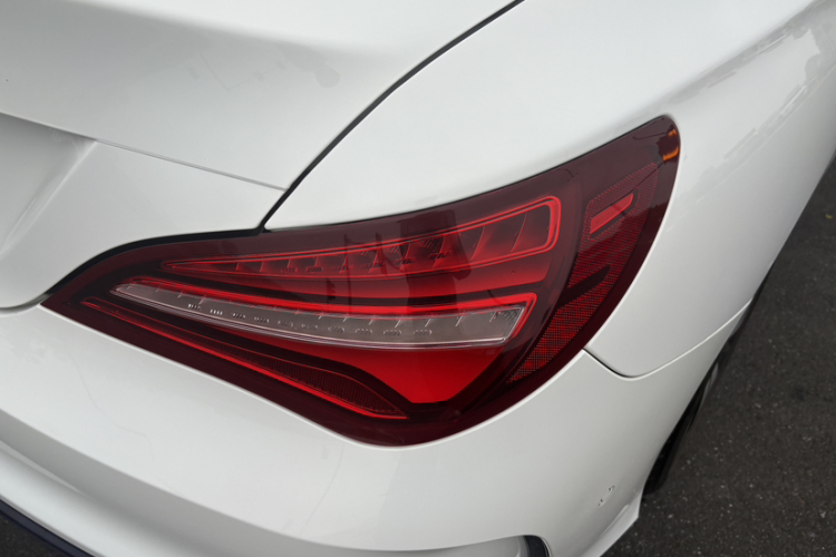 奔驰CLA 2018款 CLA 200 时尚型车身外观6008