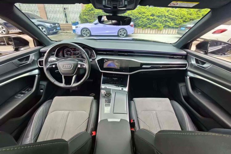 奥迪A6L 2023款 40 TFSI 豪华动感型中控内饰7010