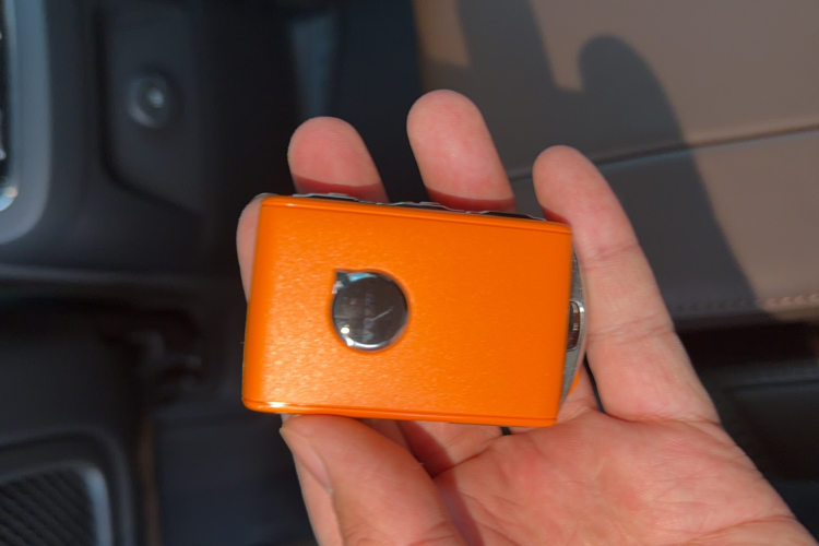 沃尔沃XC90新能源 2025款 T8 智尊豪华版 7座中控内饰7006