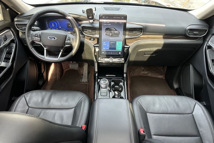 福特 探险者 2020款 EcoBoost 285 四驱钛金版 7座中控内饰7002