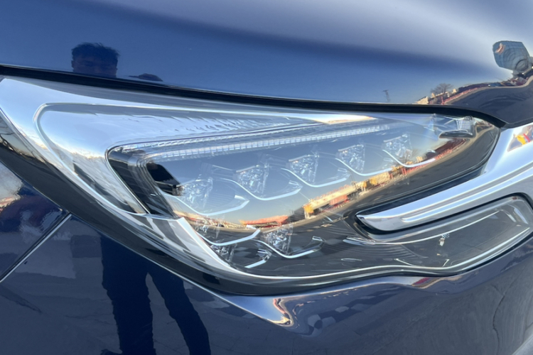 别克GL8 2020款 Avenir艾维亚 四座尊礼版车身外观6007