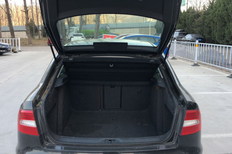 斯柯达 速派 2013款 1.4TSI 手动绅仕版局部细节9006