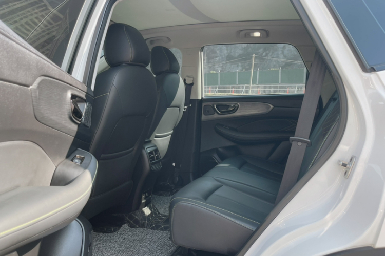 荣威RX5 2021款 PLUS 330TGI 自动国潮智臻版中控内饰7004