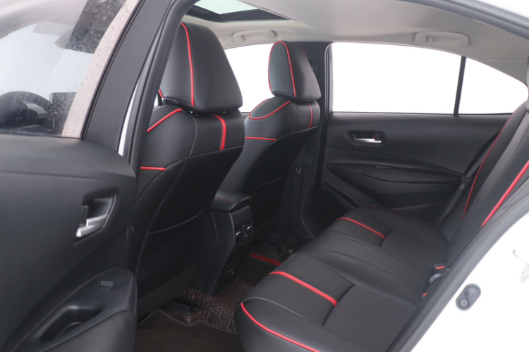 丰田 卡罗拉 2021款 双擎 1.8L E-CVT精英版中控内饰7006