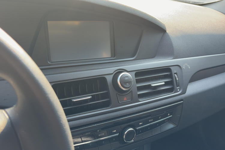 名爵 MG6 2014款 掀背 1.8L 自动驾值版局部细节16