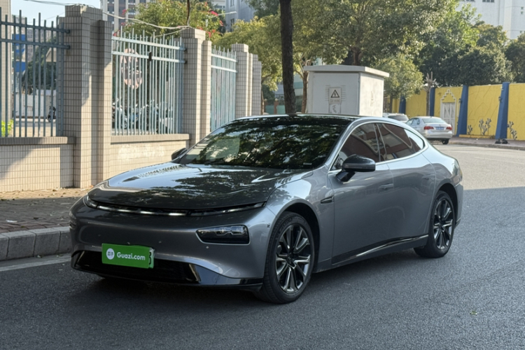 小鹏P7 2022款 480E+车身外观6008