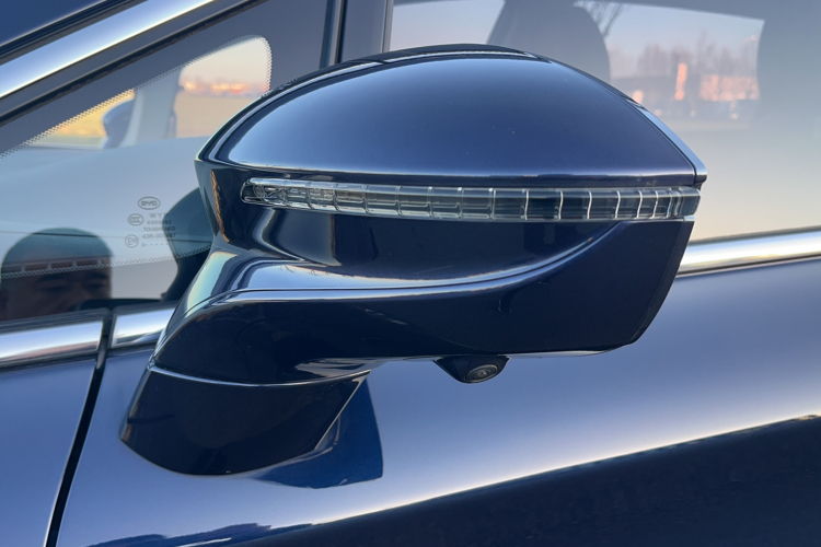 比亚迪 宋MAX 2021款 升级版 1.5T 自动旗舰型 6座局部细节9006