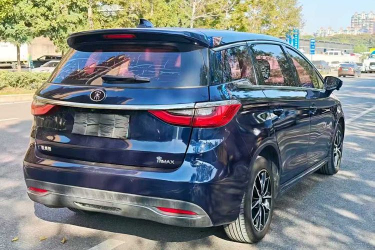 比亚迪 宋MAX 2017款 1.5T 自动智联豪华型 7座车身外观6006