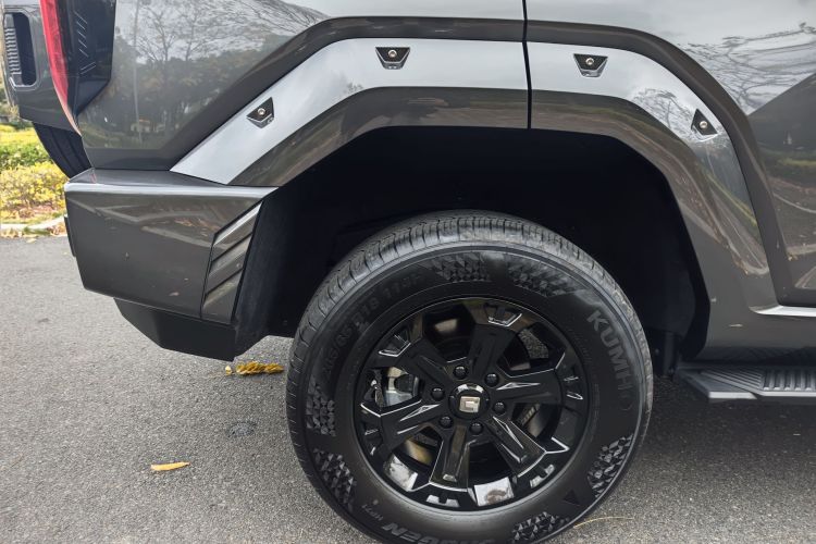 坦克400 2025款 2.0T 汽油版车身外观6007