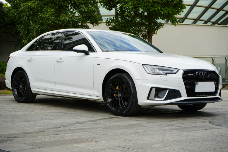 奥迪A4L 2019款 40 TFSI 运动型 国VI车身外观6004