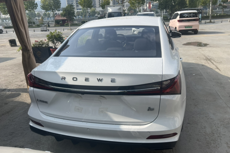 荣威i5 2026款 1.5L 手动舒享版车身外观6004