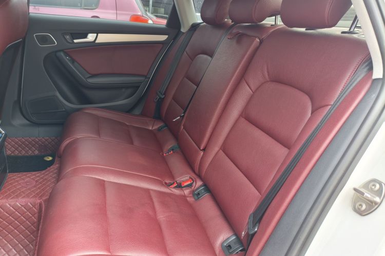 奥迪A4L 2015款 35 TFSI 自动标准型中控内饰7006