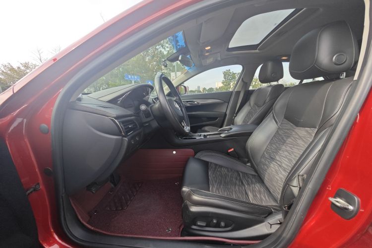 凯迪拉克ATS-L 2014款 25T 舒适型中控内饰7004