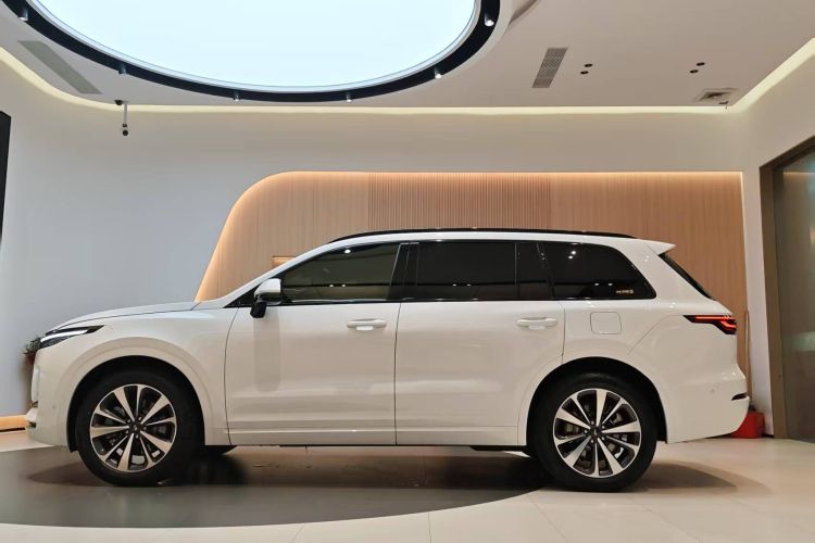 理想汽车 理想ONE 2021款 增程6座版车身外观6003