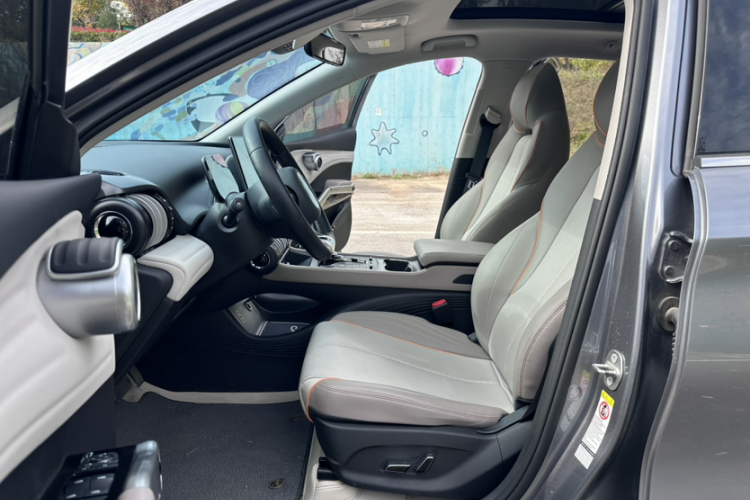 比亚迪 元PLUS 2023款 冠军版 430KM 超越型中控内饰7002