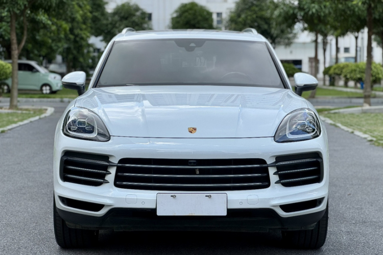 保时捷 2019款 Cayenne 3.0T车身外观6006