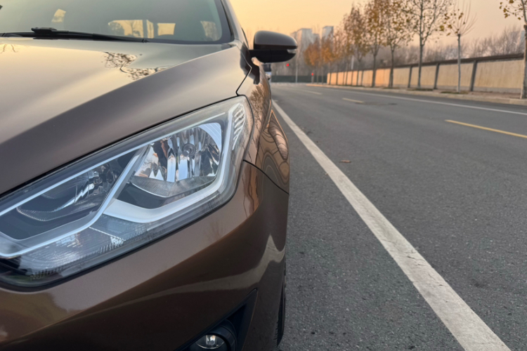 福特 福睿斯 2015款 1.5L 自动舒适型局部细节36