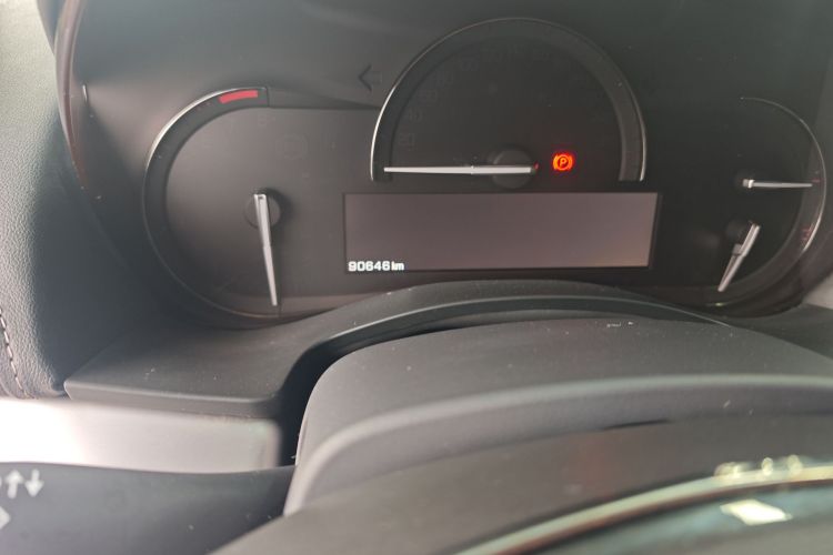 凯迪拉克ATS-L 2017款 28T 时尚型中控内饰15