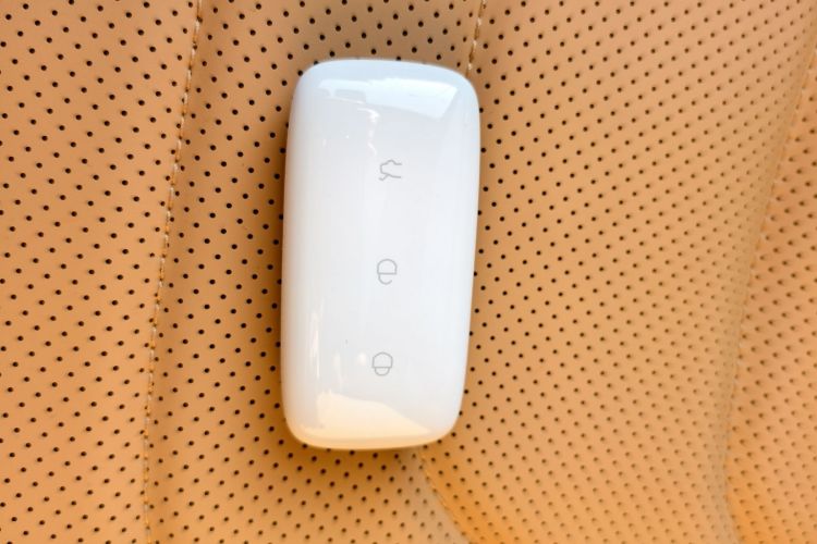 吉利银河 银河星舰7 EM-i 2025款 120km 探索+版中控内饰7013