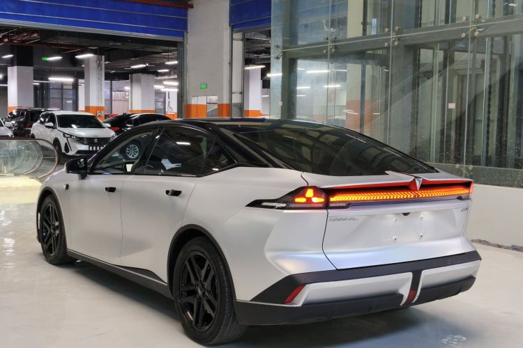 深蓝汽车 深蓝SL03 2022款 515纯电版车身外观6004