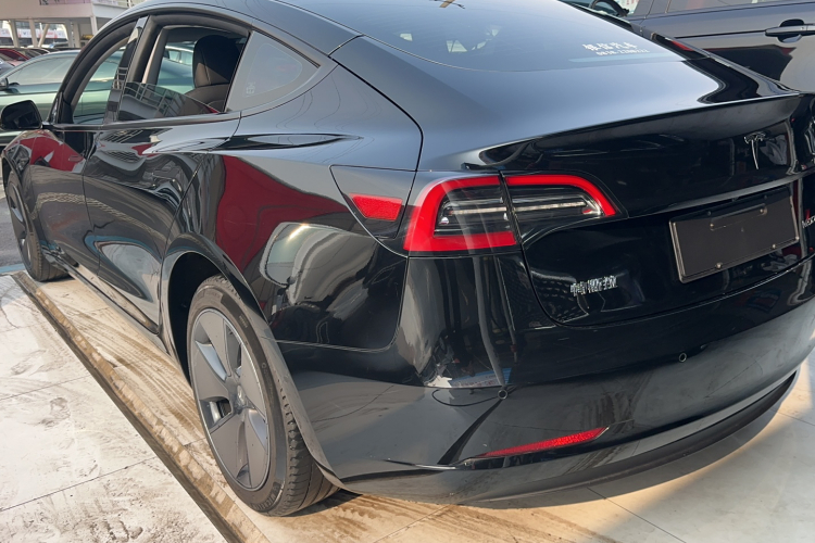 特斯拉 Model 3 2022款 后轮驱动版车身外观6005