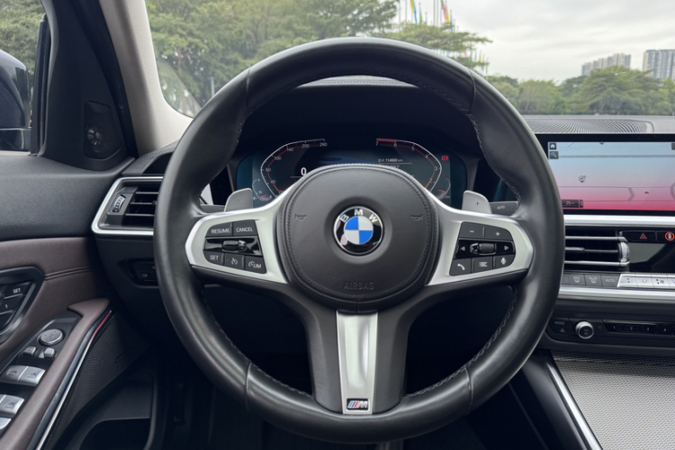 宝马3系 2021款 325i M运动曜夜套装局部细节13