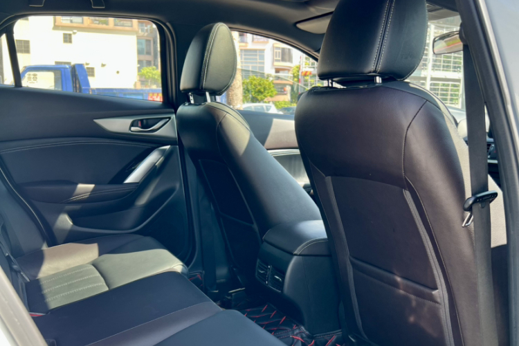 马自达CX-4 2016款 2.5L 自动四驱蓝天激情版中控内饰7003