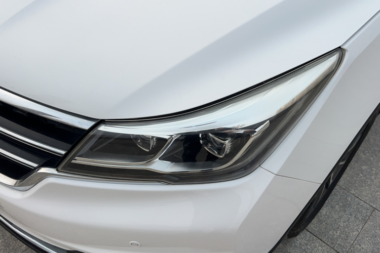 宝骏730 2017款 1.8L iAMT豪华型 7座车身外观6001