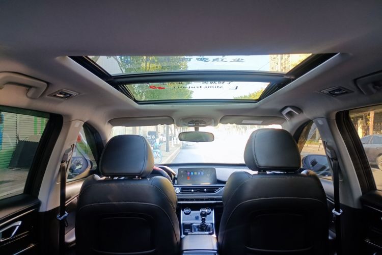 奇瑞 瑞虎8 2019款 1.5TCI 手动精英型中控内饰7004