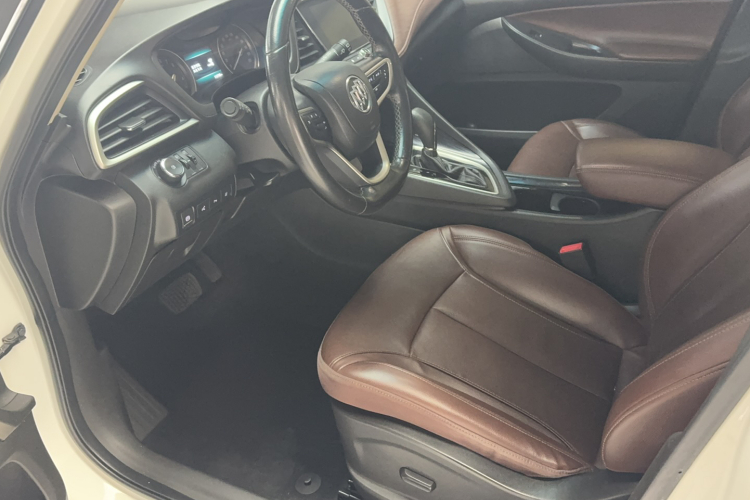 别克GL6 2019款 18T 6座互联尊贵型 国V中控内饰7002