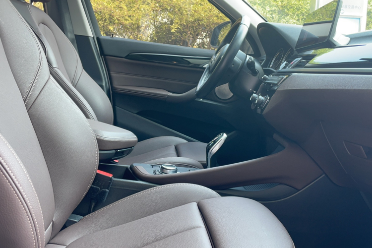 宝马X1 2022款 sDrive25Li 领先型中控内饰7009