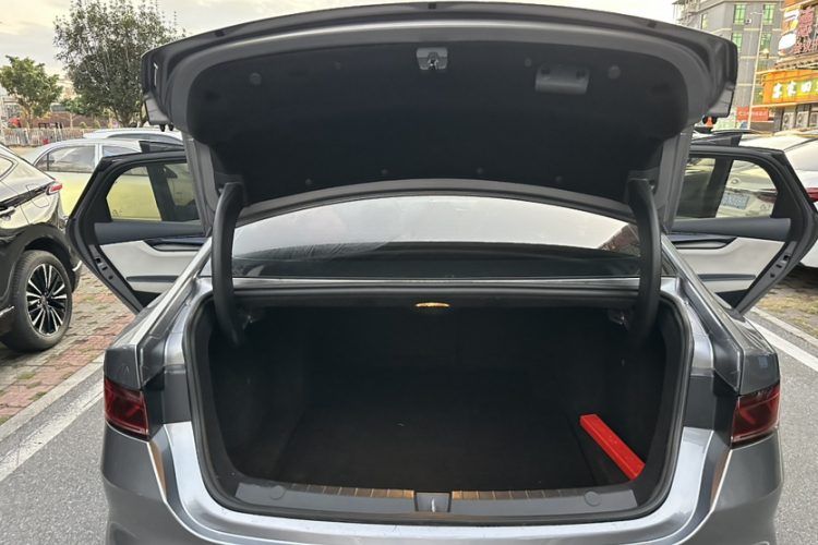 比亚迪 秦PLUS 2021款 EV 500KM 豪华型局部细节23