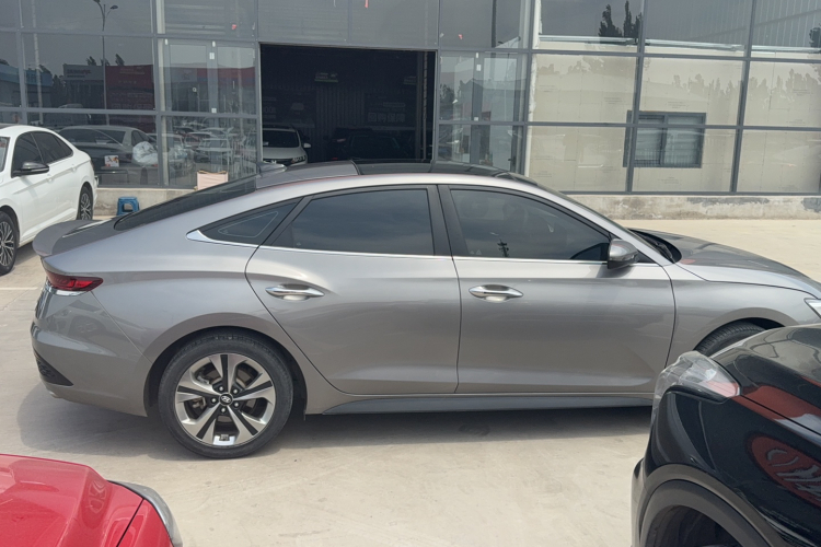 现代 菲斯塔 2019款 280TGDi 智速版 国VI车身外观6004